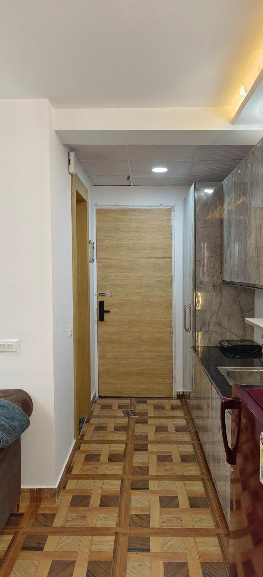 Aarohi Studio Hotels 가지아바드 외부 사진